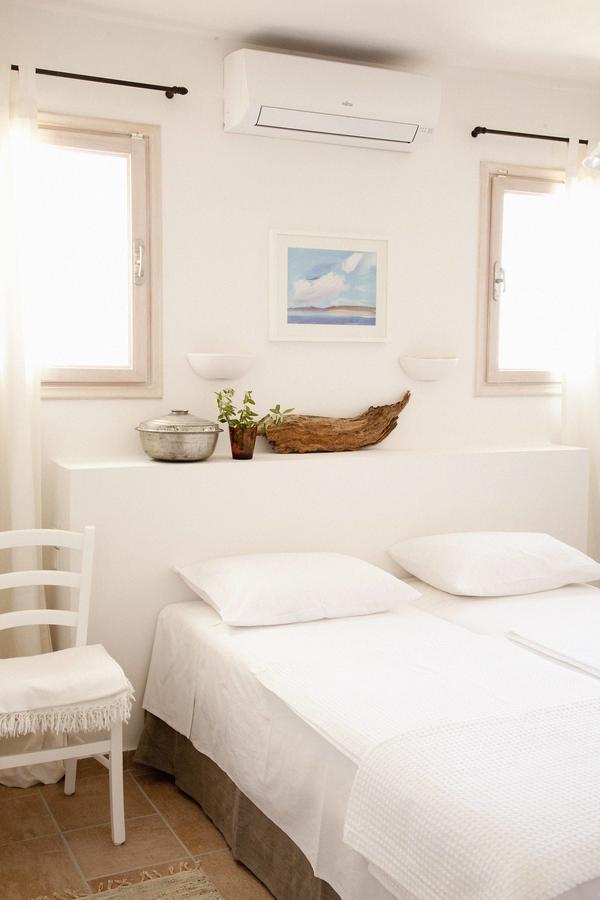 Little Bird Lesvos Aparthotel Petra  Exterior photo